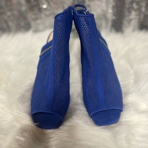 INC. from Macy’s size 9.5 blue suede great condition